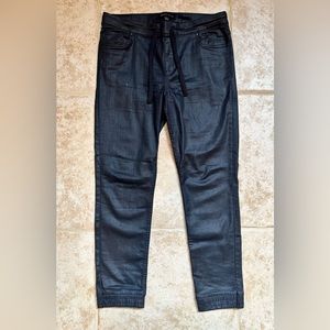 Kendall + Kylie Women’s Slick Denim Black Jogger in Size Large